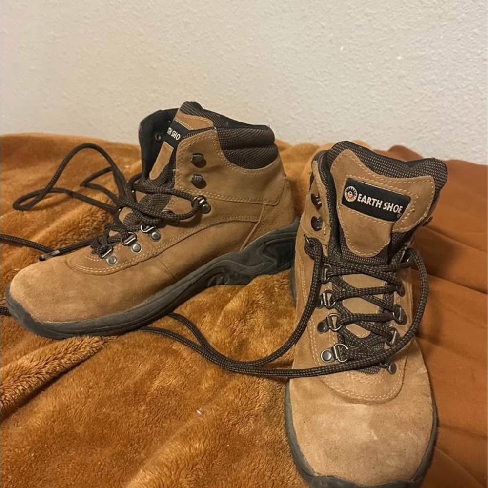Men's Brown Hiking Boots